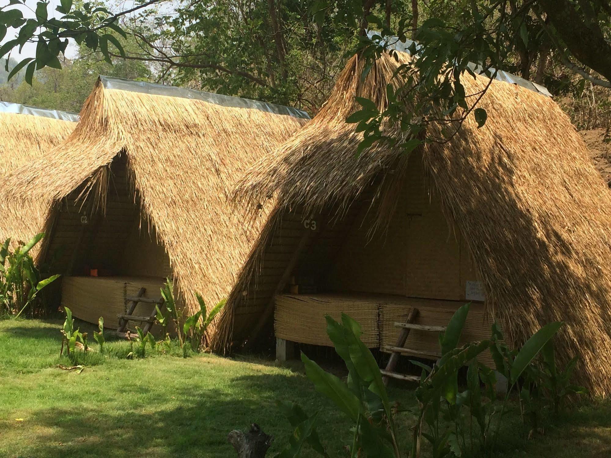 Pai Bamboo Hut Hotel Exterior photo